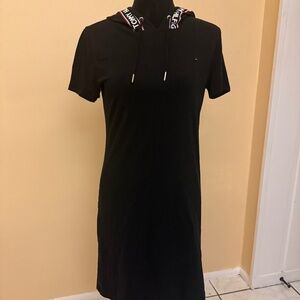 LIKE NEW TOMMY HILFIGER SIZE S